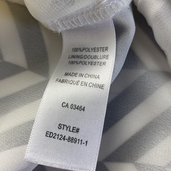 3/$15 Yellow windowpane black chevron print blouse cami office size M - Picture 7 of 9